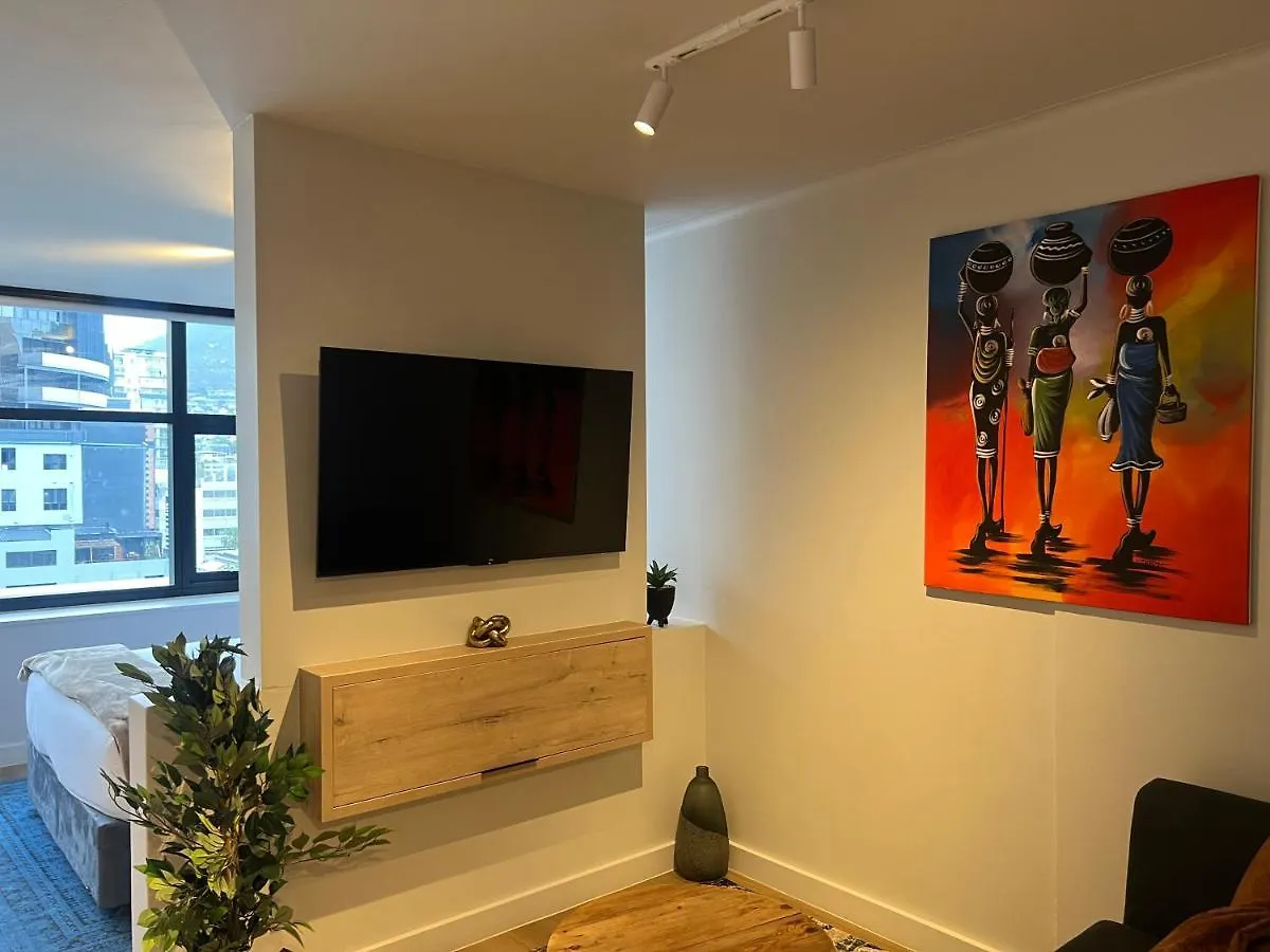 The Tokyo 708 - Family Studio Cape Town Aparthotel