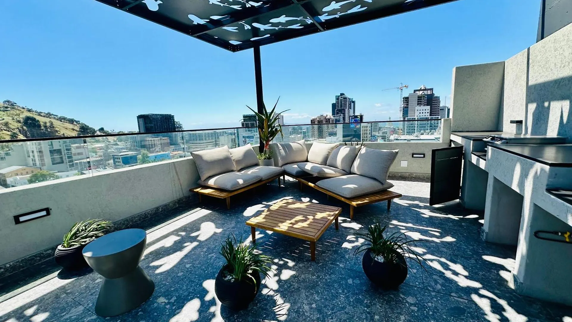 Aparthotel The Tokyo 708 - Family Studio Cape Town South Africa